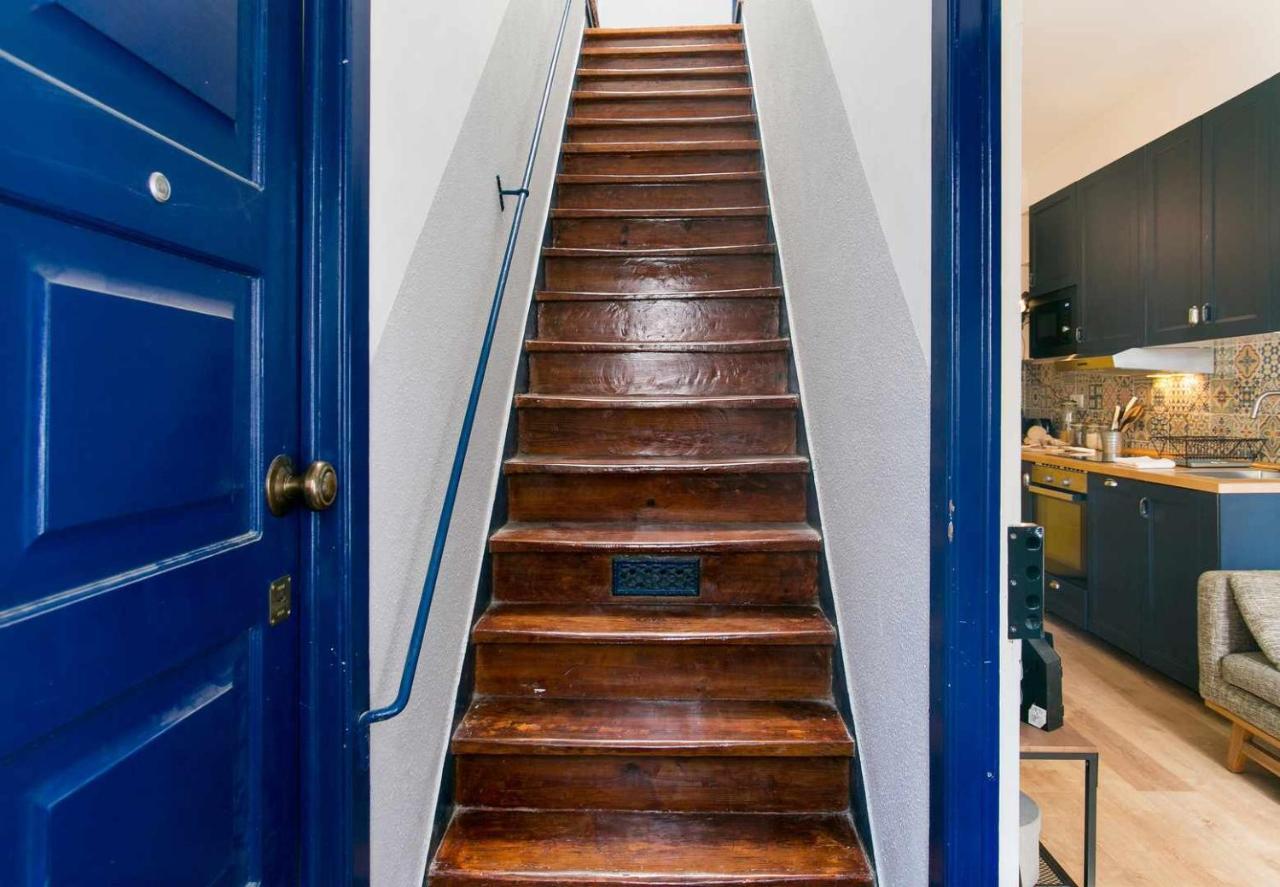 Apartamento Charming With Terrace St Amaro Lisboa